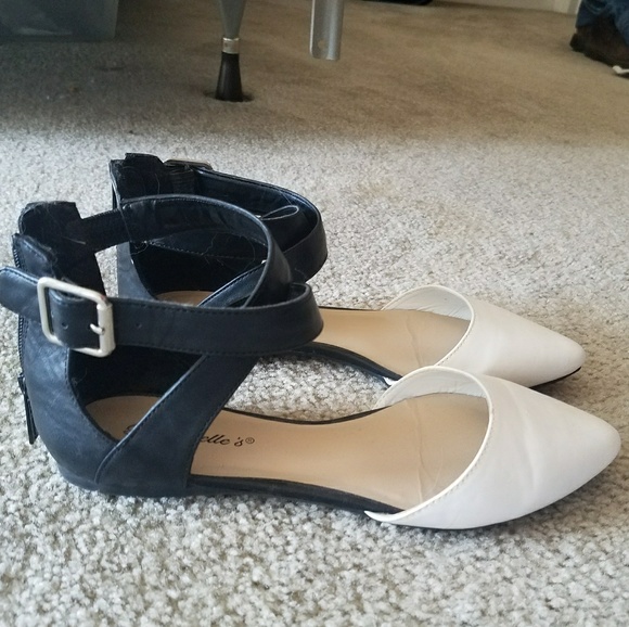 Breckelles Shoes - Sale HP 3/30! D'orsay Flats